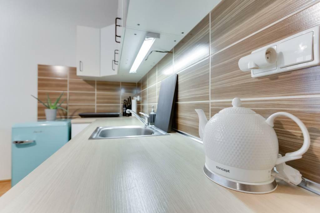 Apartment Alex Прага Экстерьер фото