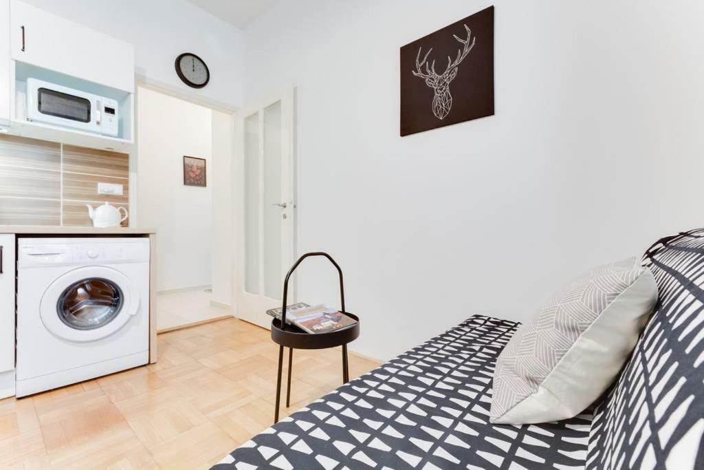 Apartment Alex Прага Экстерьер фото